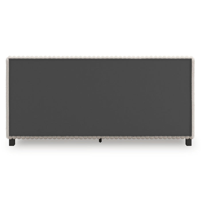 Zuraleus King Upholstered Bed