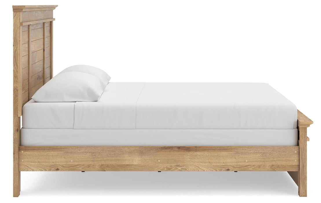 Makidern King Panel Bed