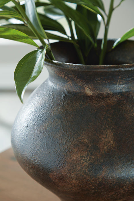Ashley Express - Laddlow Vase