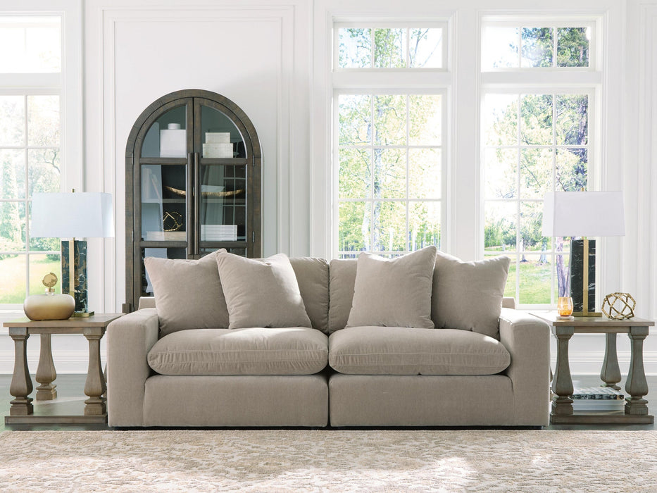Maxton Heights 2-Piece Sectional Sofa