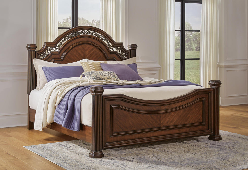 Lavinton Queen Poster Bed with Mirrored Dresser