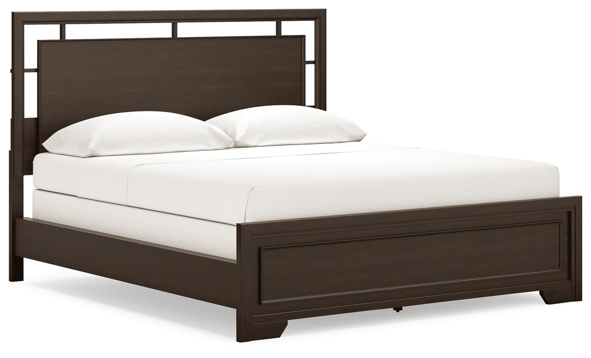 Covetown California King Panel Bed with Mirrored Dresser