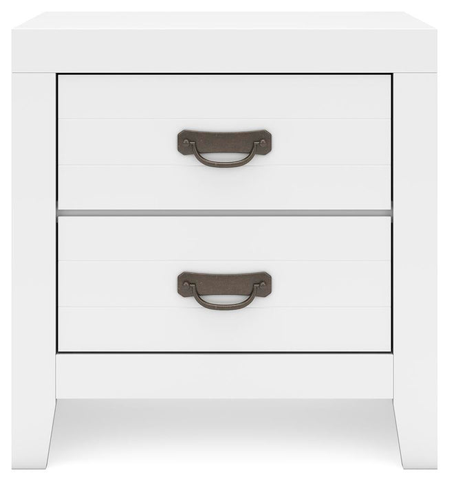 Binterglen Full Panel Bed with Mirrored Dresser and Nightstand
