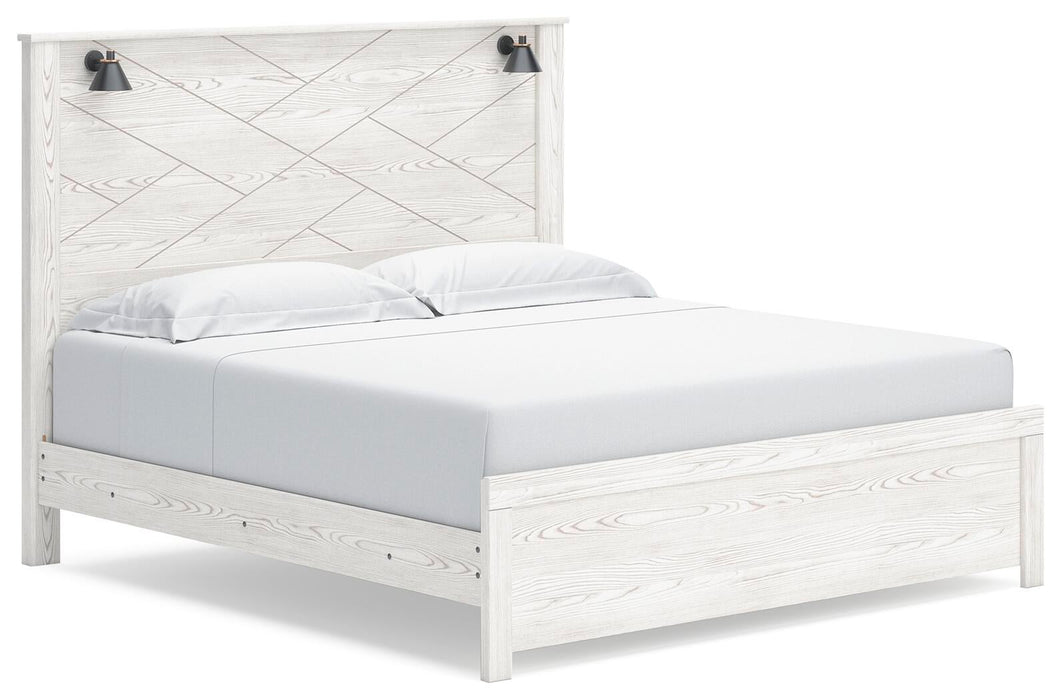 Gerridan King Panel Bed with Mirrored Dresser and Nightstand