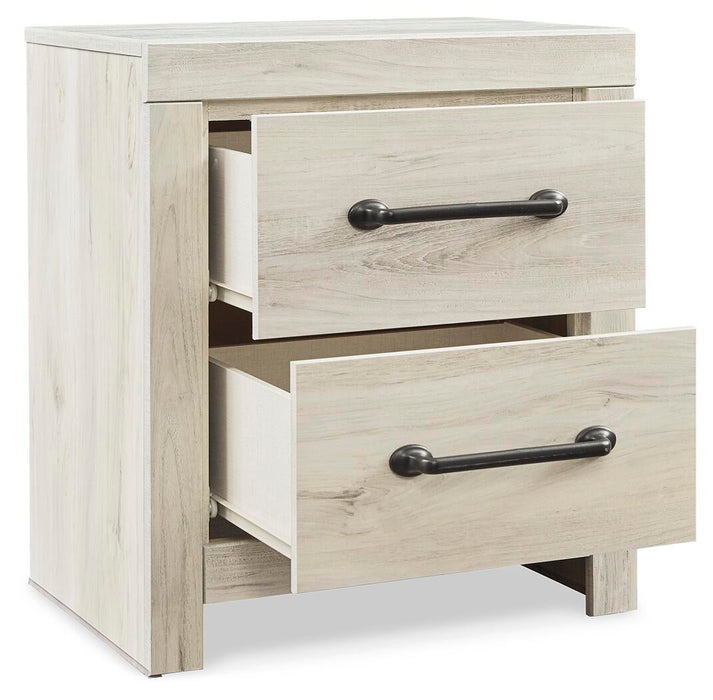 Cambeck Full Panel Bed with Mirrored Dresser and Nightstand