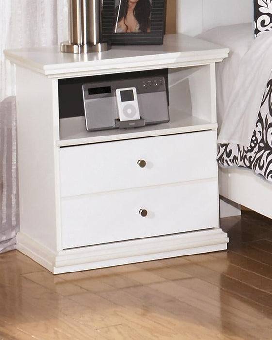 Bostwick Shoals Queen Panel Bed, Dresser, Mirror, Chest and Nightstand
