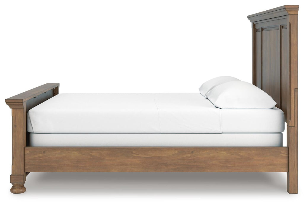 Vandenmore California King Panel Bed with Mirrored Dresser