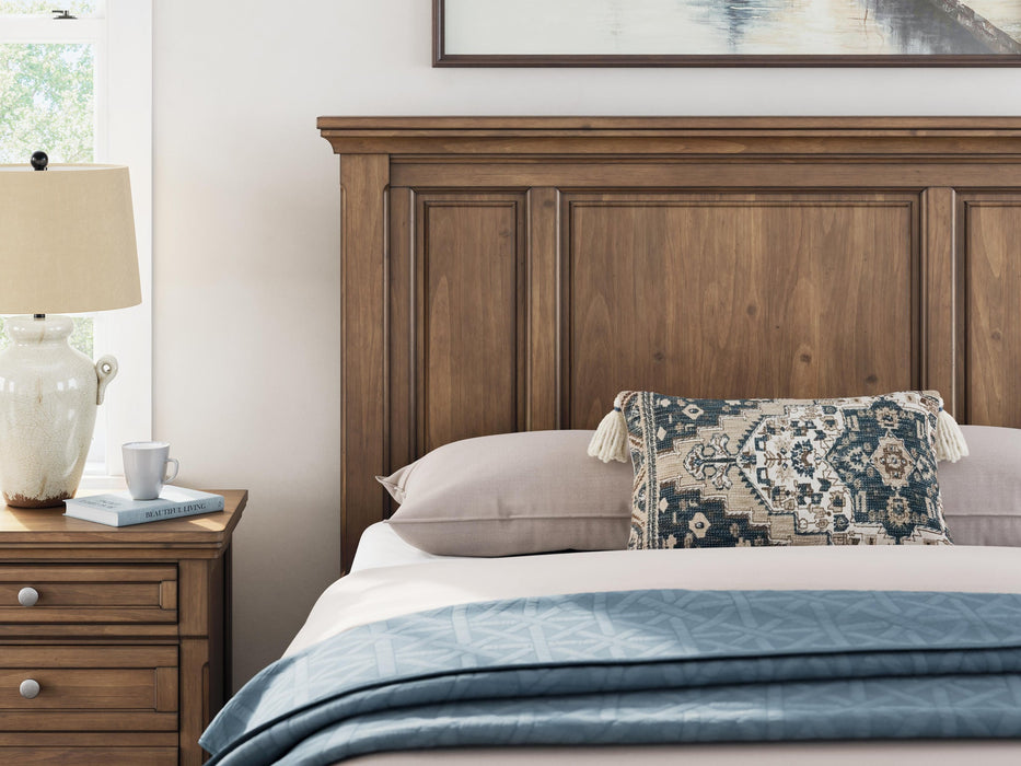 Vandenmore Queen Panel Bed with Mirrored Dresser and Nightstand