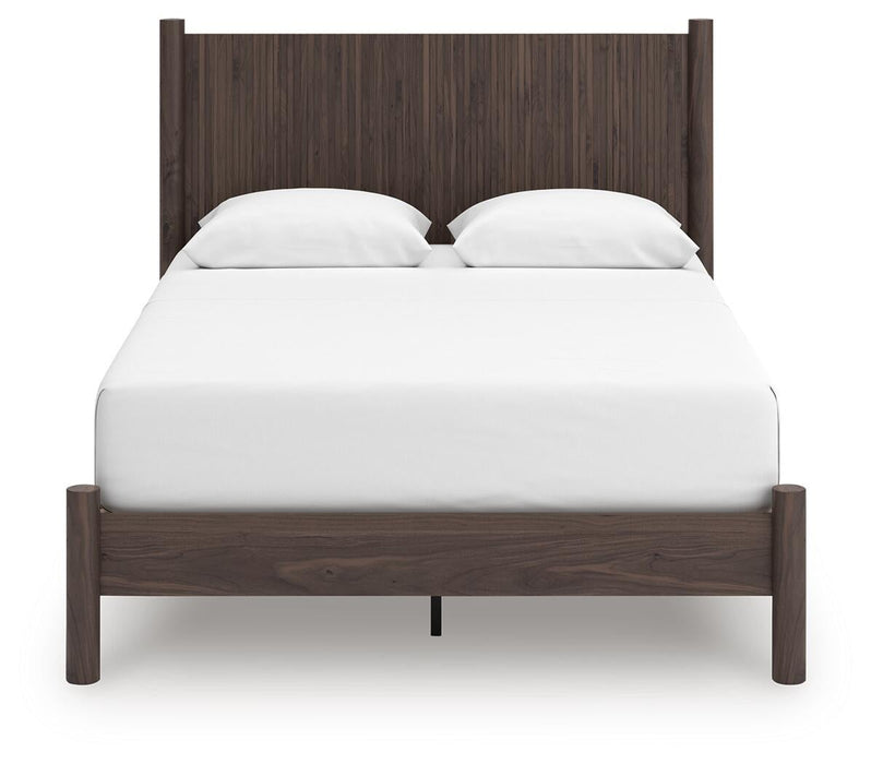 Cadmori Queen Panel Platform Bed, Dresser, Mirror, Chest and Nightstand