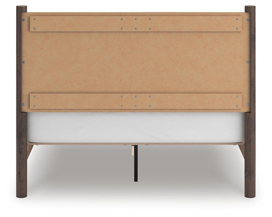 Cadmori Queen Panel Platform Bed, Dresser, Mirror, Chest and Nightstand