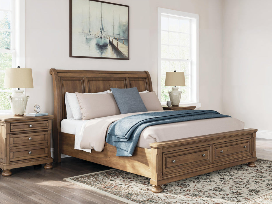 Vandenmore King Storage Sleigh Bed with Mirrored Dresser