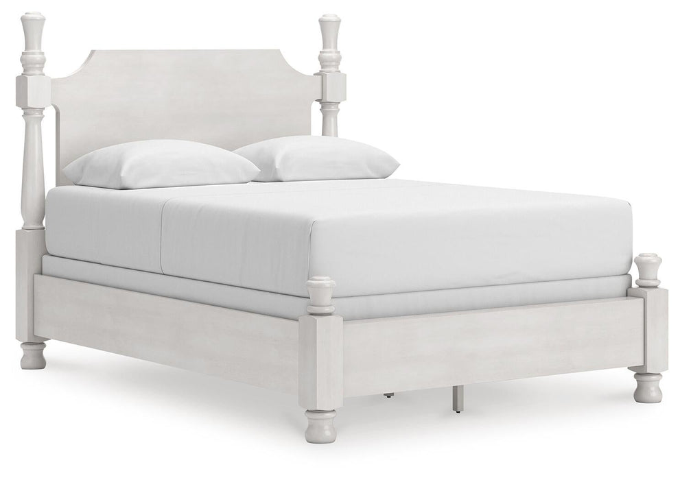 Chadworth Queen Poster Bed, Dresser and Mirror