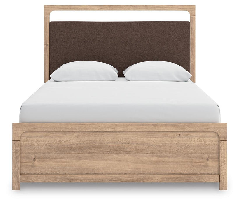 Hollymount Queen Upholstered Platform Bed, Dresser, Mirror and Nightstand