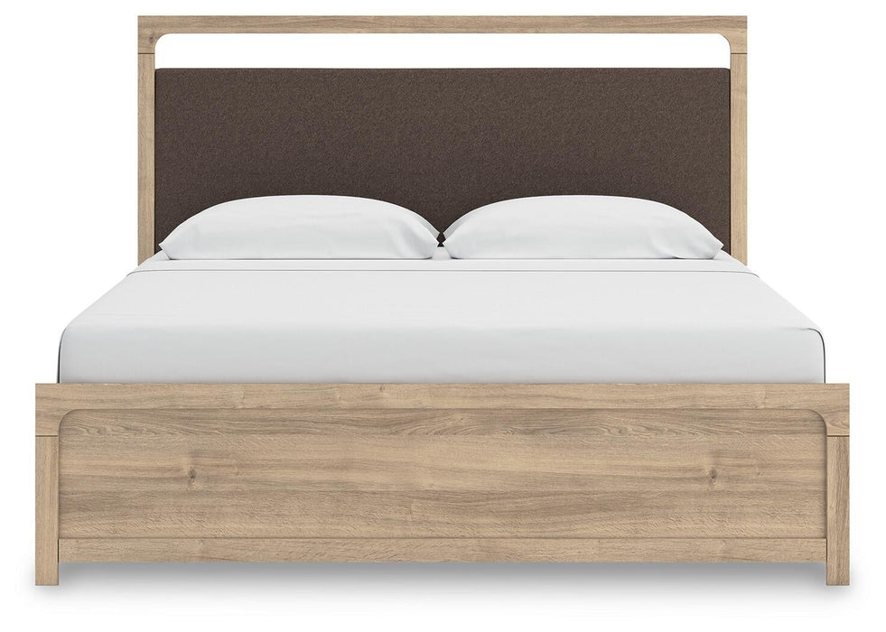 Hollymount King Upholstered Platform Bed, Dresser and Mirror