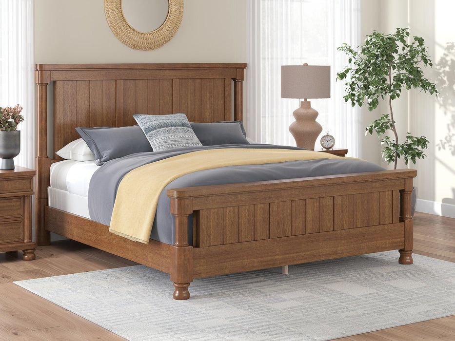 Chadworth California King Poster Bed with Mirrored Dresser and Nightstand