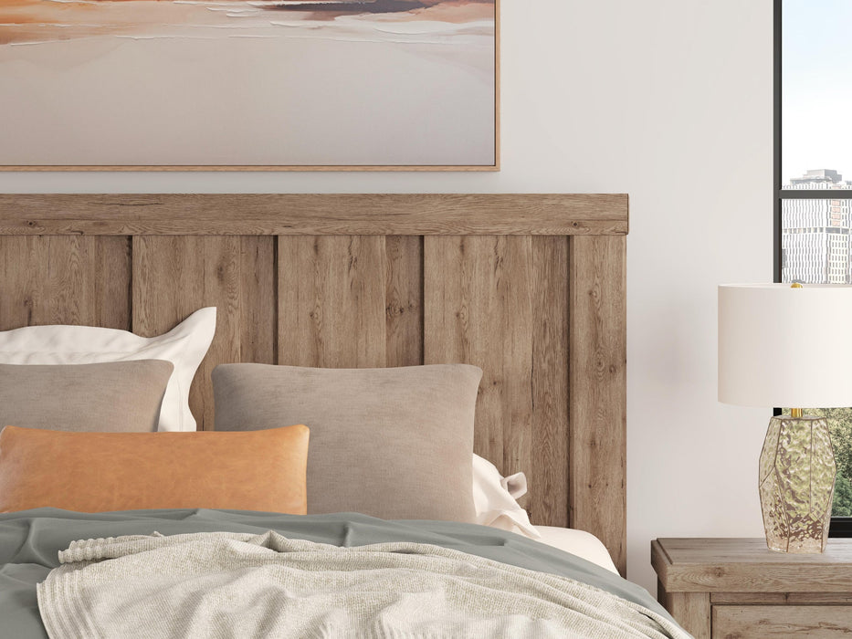Garistyn King Panel Bed, Dresser and Mirror