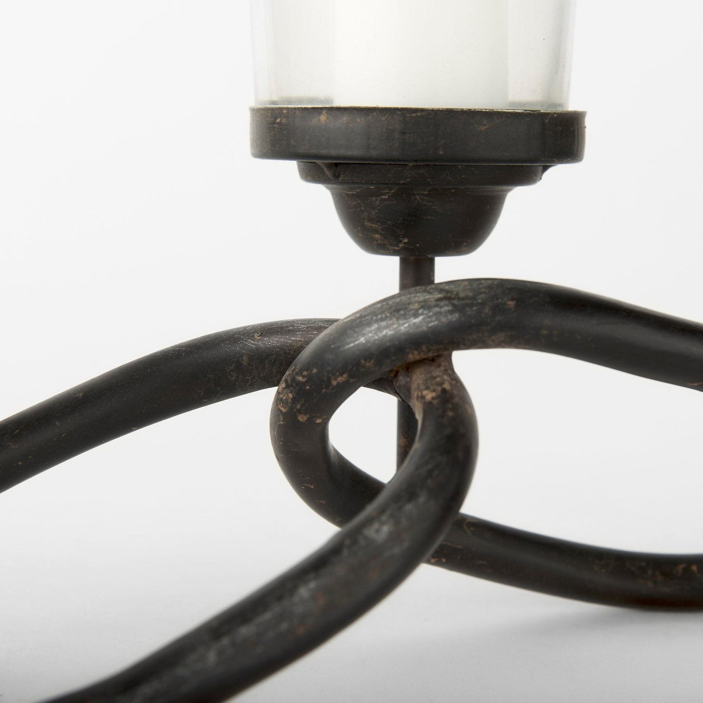 Quito Black Metal Chain-Link Five Candle Table Candle Holder